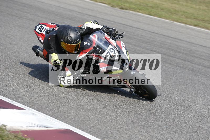 /Archiv-2025/49 26.08.2025 Cornu Master School ADR/rot-rouge/79